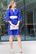 Vestido V-30 Shantung bicolor azul añil y champan, escote caja y manga cortita, falda corta abullonada - Imagen 1